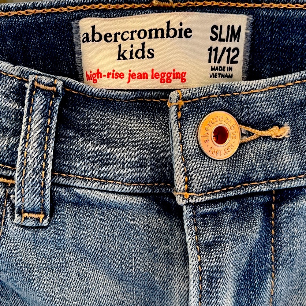 EUC Abercrombie Kids jeans